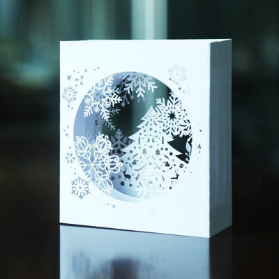Romantic Three-dimensional Snowflake Shape Christmas Card Handmade Party Birthday Christmas Wedding Decoration
Romantic Three-dimensional Snowflake Shape Christmas Card Handmade Party Birthday Christmas Wedding Decoration