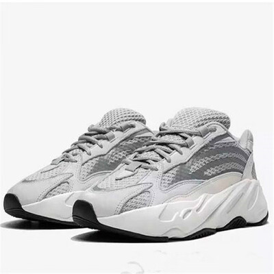 2018 700 static fish skin 700 Wave runner men women running shoes designer sneakers with box mix 12 colors
2018 700 static fish skin 700 Wave runner men women running shoes designer sneakers with box mix 12 colors