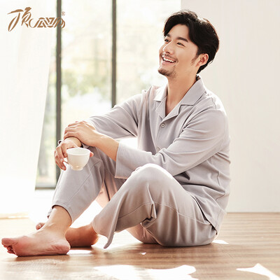 Top melon melon pajamas womens cotton new spring&autumn solid color lapel simple Korean version of the couple pajamas set jd90120 gray male 180
Top melon melon pajamas womens cotton new spring&autumn solid color lapel simple Korean version of the couple pajamas set jd90120 gray male 180