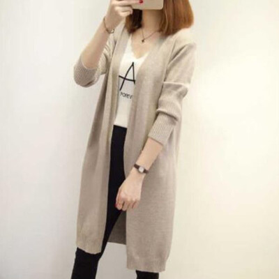 Korean casual long knit cardigan fashion trend solid color ladies jacket loose thin V-neck casual outside take
Korean casual long knit cardigan fashion trend solid color ladies jacket loose thin V-neck casual outside take