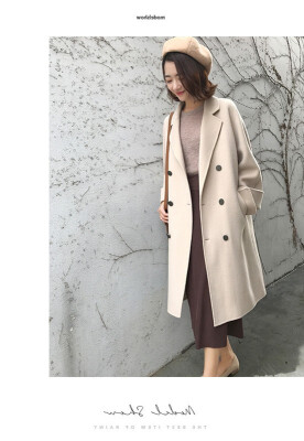 The 2018 autumn&winter new woollen outerwear womens long style hand-made double-side cashmere woollen coat
The 2018 autumn&winter new woollen outerwear womens long style hand-made double-side cashmere woollen coat