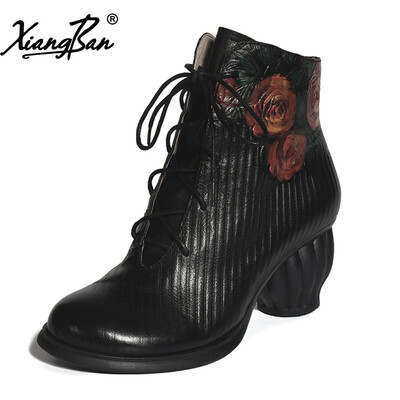 Xiangban Genuine Leather High Heels Women Boots Lace Up Embossed Painted Ethnic Style Black Color Women Shoes
Xiangban Genuine Leather High Heels Women Boots Lace Up Embossed Painted Ethnic Style Black Color Women Shoes