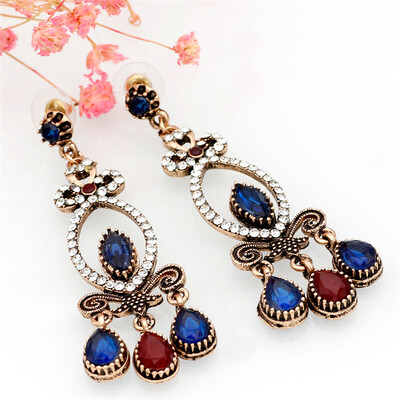 New Turkish Women Vintage Long Dangle Earrings WaterDrop Resin Hollow Round Rhinestone Retro Love Earring Ethnic Wedding Jewelry
New Turkish Women Vintage Long Dangle Earrings WaterDrop Resin Hollow Round Rhinestone Retro Love Earring Ethnic Wedding Jewelry