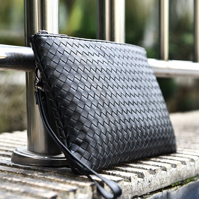 POLO mens large-capacity leather bag top layer leather envelope bag woven leather clutch bag 031051 black
POLO mens large-capacity leather bag top layer leather envelope bag woven leather clutch bag 031051 black