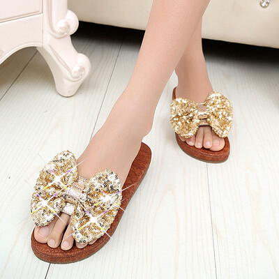 Summer womens casual wear flat flower slippers leather cowhide bow beach shoes handmade word big flower slippers shoes
Summer womens casual wear flat flower slippers leather cowhide bow beach shoes handmade word big flower slippers shoes