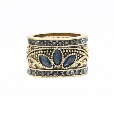 Vintage Turkish Women Resin Ring Arabesque Carve Flower Jewelry Clover Ring Antique Gold Color Retro Bridal Renaissance Jewelry
Vintage Turkish Women Resin Ring Arabesque Carve Flower Jewelry Clover Ring Antique Gold Color Retro Bridal Renaissance Jewelry