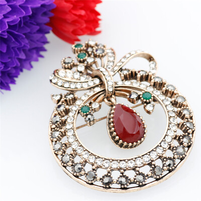 New Turkish Resin Flower Round Brooch Pins Jewelry For Women Resin Antique Gold Color Lapel Corsage Retro Badge Christmas Gift
New Turkish Resin Flower Round Brooch Pins Jewelry For Women Resin Antique Gold Color Lapel Corsage Retro Badge Christmas Gift