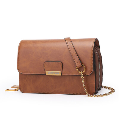 Scarecrow MEXICAN single shoulder Messenger bag female retro light fashion buckle chain small square bag female MLX70898L-06 black
Scarecrow MEXICAN single shoulder Messenger bag female retro light fashion buckle chain small square bag female MLX70898L-06 black