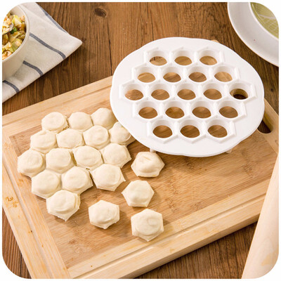 Cntomlv 1Pcs Кухонная техника для выпечки DIY White Plastic Dumpling Mold Maker Тестовое прессование пельменей 19 отверстий Пельме
Cntomlv 1Pcs Кухонная техника для выпечки DIY White Plastic Dumpling Mold Maker Тестовое прессование пельменей 19 отверстий Пельме