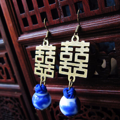 Hot style Chinese wind earrings with a fine selection of attractive original personality creative ceramic earrings accessories
Hot style Chinese wind earrings with a fine selection of attractive original personality creative ceramic earrings accessories