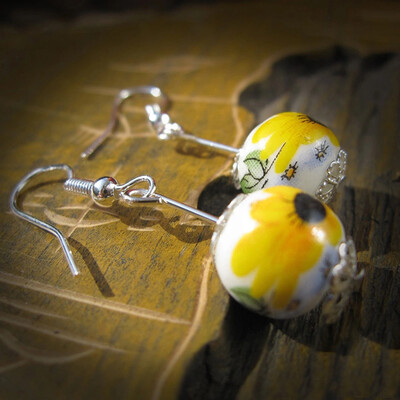 Hot style ceramic crafts accessories handmade earrings selling small gifts China style jewelry
Hot style ceramic crafts accessories handmade earrings selling small gifts China style jewelry