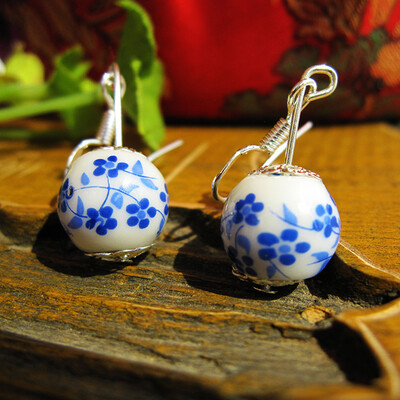 Hot style ceramic crafts accessories handmade earrings selling small gifts China style jewelry
Hot style ceramic crafts accessories handmade earrings selling small gifts China style jewelry