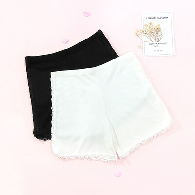 Xia Yufang 2 strips lace thread bottoming safety pants stretch ladies anti-light underwear 1037-1 black white
Xia Yufang 2 strips lace thread bottoming safety pants stretch ladies anti-light underwear 1037-1 black white