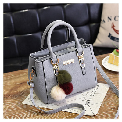 SMOOZA brand women hairball ornaments totes solid sequined handbag hot sale party purse ladies messenger crossbody shoulder bags
SMOOZA brand women hairball ornaments totes solid sequined handbag hot sale party purse ladies messenger crossbody shoulder bags