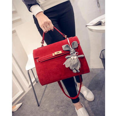 Womens Faux Suede Flap Bag With A Rabbit Bear shoulder bag handbag fashion lady bag high quality messenger bag tote bag
Womens Faux Suede Flap Bag With A Rabbit Bear shoulder bag handbag fashion lady bag high quality messenger bag tote bag