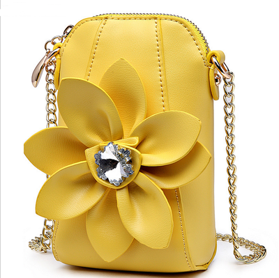 2018 New Mini Handbag for handset A chain of water drill flowers bump a single shoulder&slung a zero Purse
2018 New Mini Handbag for handset A chain of water drill flowers bump a single shoulder&slung a zero Purse