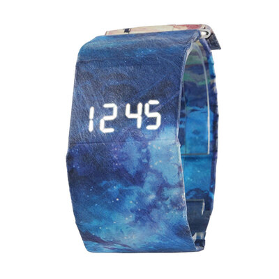 Fun to play Christmas gifts to send boyfriend to send girlfriends black technology NEWSPAPR WATCH smart paper watch creative waterproof men&women birthday gift vibrating toy sky city
Fun to play Christmas gifts to send boyfriend to send girlfriends black technology NEWSPAPR WATCH smart paper watch creative waterproof men&women birthday gift vibrating toy sky city