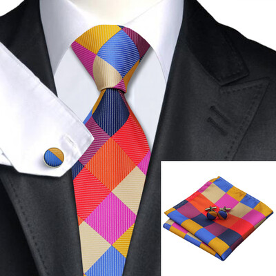 Hot selling Vogue Men Silk Tie Set High Quality 100 Silk Necktie Handkerchief Cufflinks Set for Formal Wedding Business wholesale Free Shipping
Hot selling Vogue Men Silk Tie Set High Quality 100 Silk Necktie Handkerchief Cufflinks Set for Formal Wedding Business wholesale Free Shipping