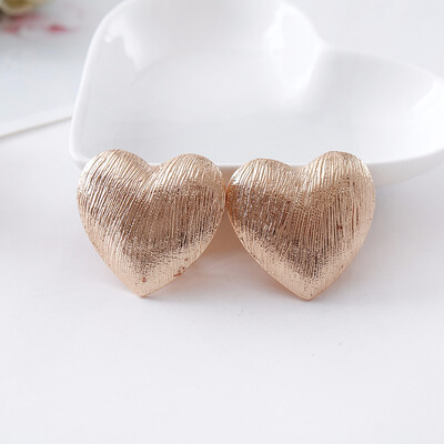 Retail New Fashion love hearts ear clip wire drawing effect contracted girl valentines day gift earrings jewelry
Retail New Fashion love hearts ear clip wire drawing effect contracted girl valentines day gift earrings jewelry