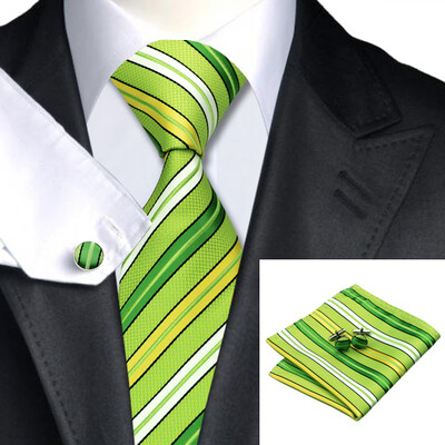 N-0272 Vogue Men Silk Tie Set Green Stripes Necktie Handkerchief Cufflinks Set Ties For Men Formal Wedding Business wholesale
N-0272 Vogue Men Silk Tie Set Green Stripes Necktie Handkerchief Cufflinks Set Ties For Men Formal Wedding Business wholesale