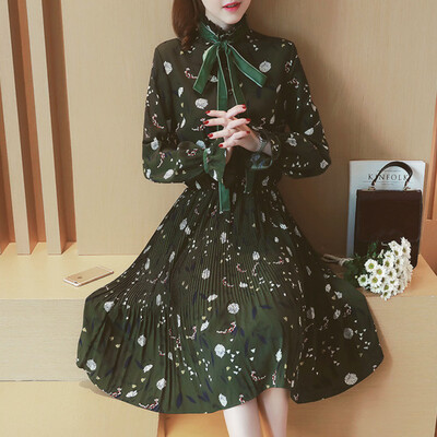 Milan (MILANYIN) Women's 2017 spring new women's Korean version of the fungus ear edge velvet belt pleated dress ML010 green
Milan (MILANYIN) Women's 2017 spring new women's Korean version of the fungus ear edge velvet belt pleated dress ML010 green