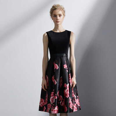 Marc Rebecca elegant print stitching sleeveless -shaped dress 72006E black printing code
Marc Rebecca elegant print stitching sleeveless -shaped dress 72006E black printing code
