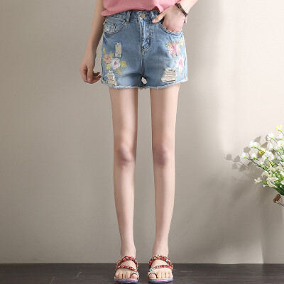 City Plus CITYPLUS School of Arts Wind embroidery loose large size was thin embroidered hot pants burr hole denim shorts CWDK174155 light blue 26
City Plus CITYPLUS School of Arts Wind embroidery loose large size was thin embroidered hot pants burr hole denim shorts CWDK174155 light blue 26