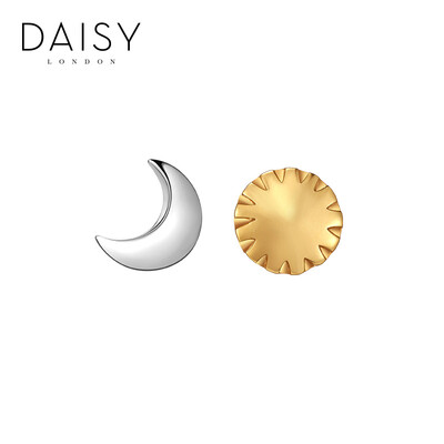 British DAISY LONDON sun and the moon series mix and match earrings female models asymmetric binaural fold wear 925 silver earrings sun and moon mix earrings
British DAISY LONDON sun and the moon series mix and match earrings female models asymmetric binaural fold wear 925 silver earrings sun and moon mix earrings