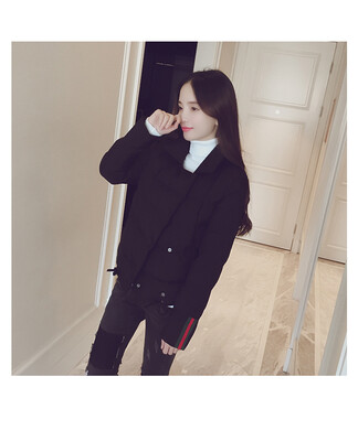 2017 T-shirt women's short feather cotton coats collar a small cotton-padded bread jacket thick coat
2017 T-shirt women's short feather cotton coats collar a small cotton-padded bread jacket thick coat