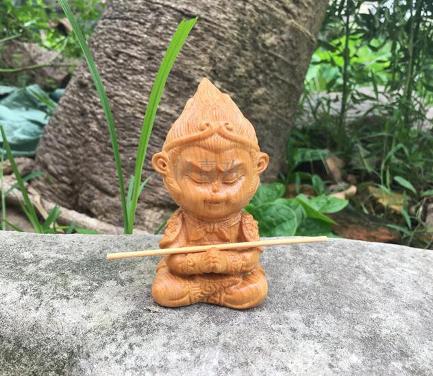 崖柏木雕斗战胜佛摆件齐天大圣孙悟空猴子工艺品汽车摆件 高9cm双手合