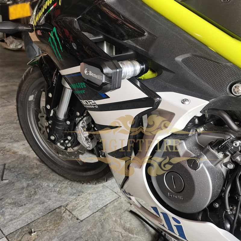 贝纳利飓风302r防摔适用302r龙卷风302改装球车身险杠胶排气t型绿色