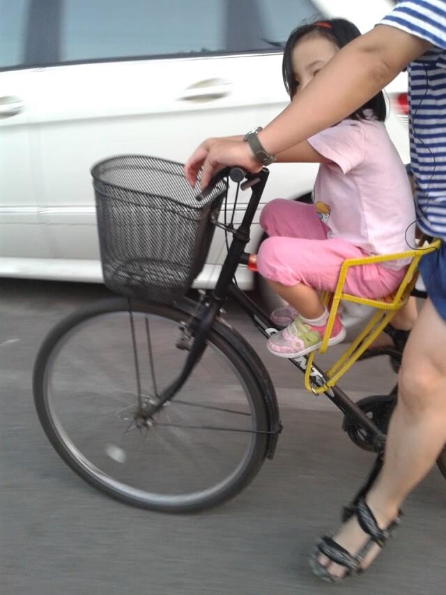 前置新款安全儿童宝宝坐座椅单车老式自行车专用 咖啡