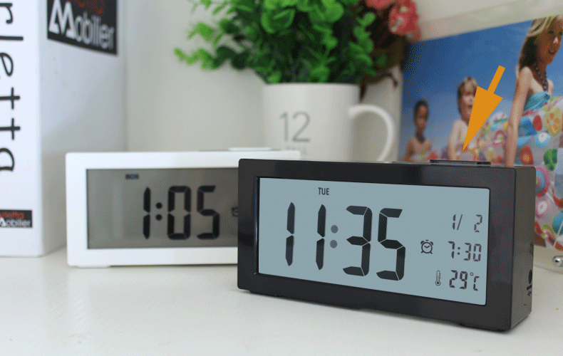 led夜光闹钟静音电池电子时钟表学生懒人闹钟床头贪睡创意闹钟 蓝色