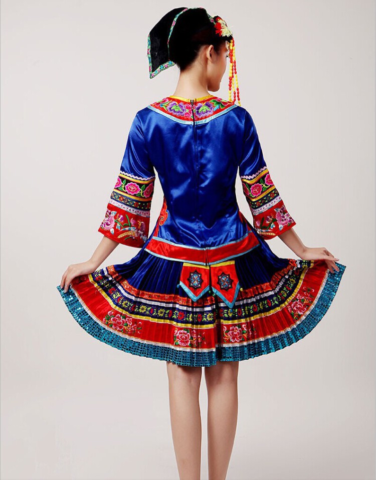 少数民族特色服饰侗族苗族舞蹈演出服装头饰舞
