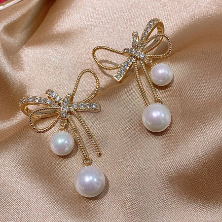 Edel's earrings high-quality round face bow imitation pearl earrings female earrings 2020 new Korean temperament net red earrings Valentine's day gift for girlfriend C3X803-C87 bow gold Edel's earrings high-quality round face bow imitation pearl earrings female earrings 2020 new Korean temperament net red earrings Valentine's day gift for girlfriend C3X803-C87 bow gold