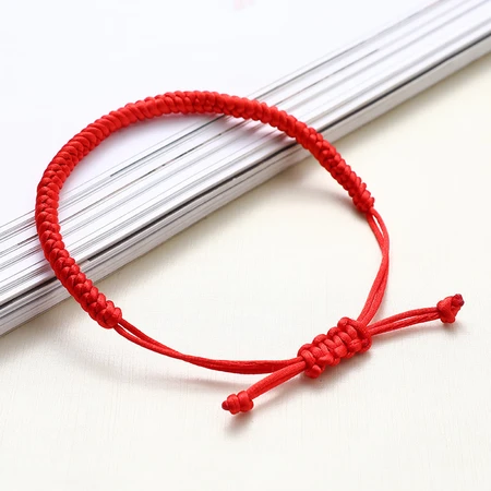 Xiao Zhan's same diamond knot bracelet female natal year lucky red rope hand rope male hand-woven Dragon Boat Festival Tanabata couple gift red a gift box Xiao Zhan's same diamond knot bracelet female natal year lucky red rope hand rope male hand-woven Dragon Boat Festival Tanabata couple gift red a gift box