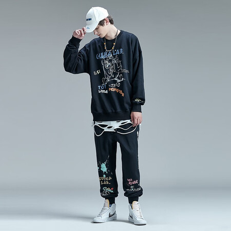 Guuka tide brand hand-painted doodle sweater male 2020 autumn new teen Japanese hip hop street small monster print round neck sports pull sweater loose ribbed top black m Guuka tide brand hand-painted doodle sweater male 2020 autumn new teen Japanese hip hop street small monster print round neck sports pull sweater loose ribbed top black m
