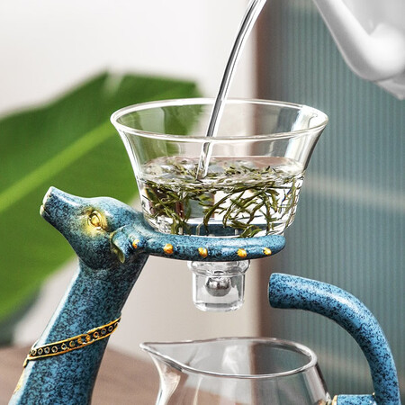 Tangfeng tea set semi-automatic glass tea set set household tea maker lazy Kung Fu tea set creative palace lantern office reception flower teapot tea cup heat-resistant transparent one deer has you Fulu Lianlian tea set golden lotus + glass red 6 cups Tangfeng tea set semi-automatic glass tea set set household tea maker lazy Kung Fu tea set creative palace lantern office reception flower teapot tea cup heat-resistant transparent one deer has you Fulu Lianlian tea set golden lotus + glass red 6 cups