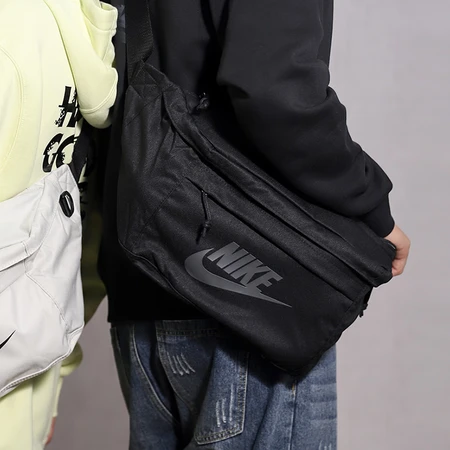 Nike NIKE messenger bag 2022 autumn new sports bag men's bag women's bag large-capacity fitness bag outdoor travel bag fashion training shoulder bag BA5751 star same style/52*12*21cm/hot style MISC Nike NIKE messenger bag 2022 autumn new sports bag men's bag women's bag large-capacity fitness bag outdoor travel bag fashion training shoulder bag BA5751 star same style/52*12*21cm/hot style MISC