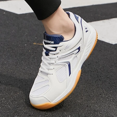 Pull back sports sneakers low top thick bottom non-slip table tennis shoes breathable mesh shoes men and women couple shoes shock-absorbing floor table tennis shoes suitable for both indoor and outdoor 103HC white/dark blue 41/standard size Pull back sports sneakers low top thick bottom non-slip table tennis shoes breathable mesh shoes men and women couple shoes shock-absorbing floor table tennis shoes suitable for both indoor and outdoor 103HC white/dark blue 41/standard size