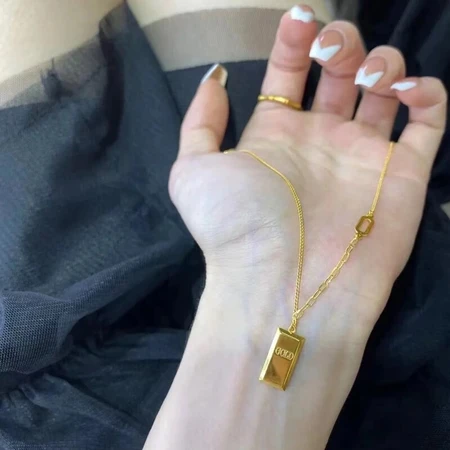 Shengqi Gold Necklace Female 999 Pure Gold Rich Small Gold Brick Set Chain 5G Small Gold Bar Clavicle Necklace Christmas Gift Small Version Gold Weight: 4.81-4.9g Shengqi Gold Necklace Female 999 Pure Gold Rich Small Gold Brick Set Chain 5G Small Gold Bar Clavicle Necklace Christmas Gift Small Version Gold Weight: 4.81-4.9g