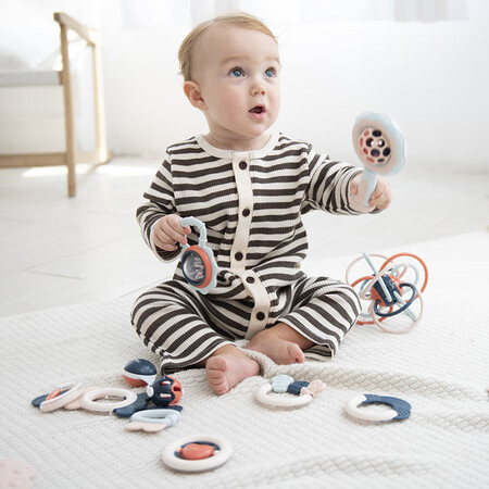 Leqin Lechin Baby Toys Newborn Fun Handbell Molar Teether Appease Toy Baby Rattle 12-piece Set Leqin Lechin Baby Toys Newborn Fun Handbell Molar Teether Appease Toy Baby Rattle 12-piece Set