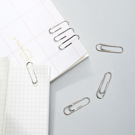 Effective deli29mm nickel metal clip paper clip # 3 200 / cylindrical office supplies 0037 Effective deli29mm nickel metal clip paper clip # 3 200 / cylindrical office supplies 0037