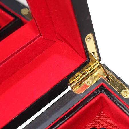 Nine-color jiucai jewelry box Pingyao push light lacquerware Hand-made collections for women’s day gifts Push light lacquer jewelry box Shanxi specialty black gold peony Nine-color jiucai jewelry box Pingyao push light lacquerware Hand-made collections for women’s day gifts Push light lacquer jewelry box Shanxi specialty black gold peony