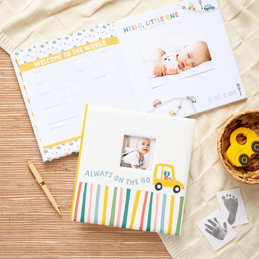 C.R. Gibson Always On the Go!婴儿纪念册 - Active Baby's Milestones,宝宝第一年纪念册 C.R. Gibson Always On the Go!婴儿纪念册 - Active Baby's Milestones,宝宝第一年纪念册