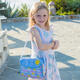 Adora Sunny Days Baby Doll Accessories Interactive, Distorsion des couleurs et Sac à couches de poupée activé par l'eau Adora Sunny Days Baby Doll Accessories Interactive, Distorsion des couleurs et Sac à couches de poupée activé par l'eau