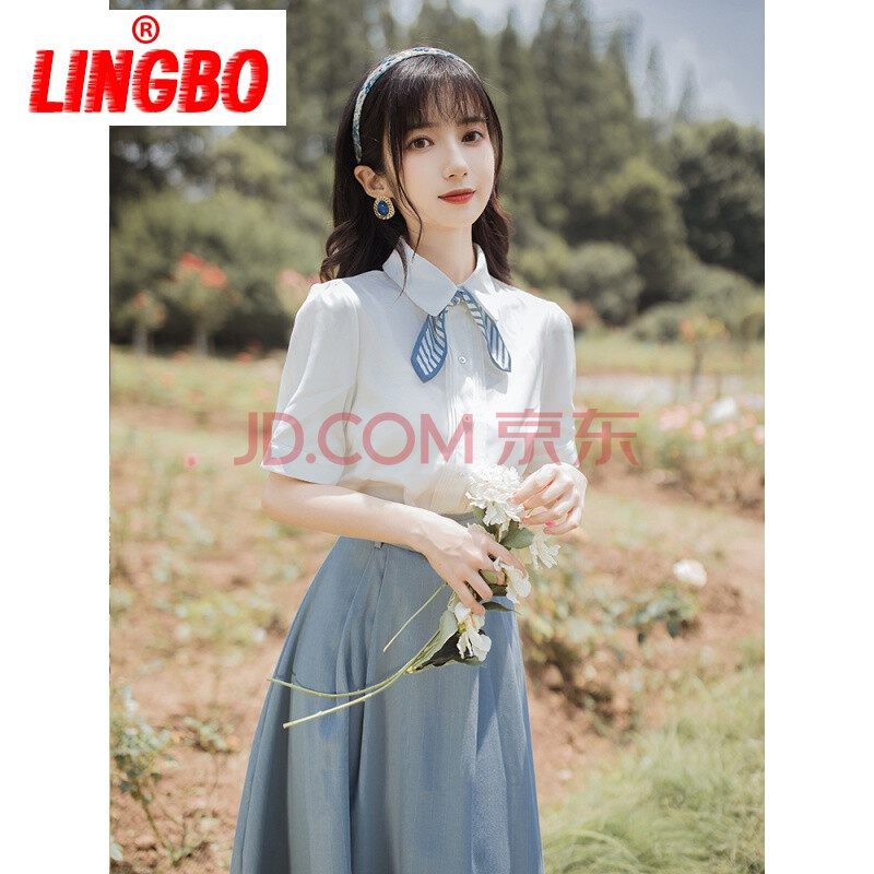 2021年时尚穿搭女,2021明星时尚穿搭 lingbo 轻奢品牌学院风盐系穿搭减龄两女时尚套装2021