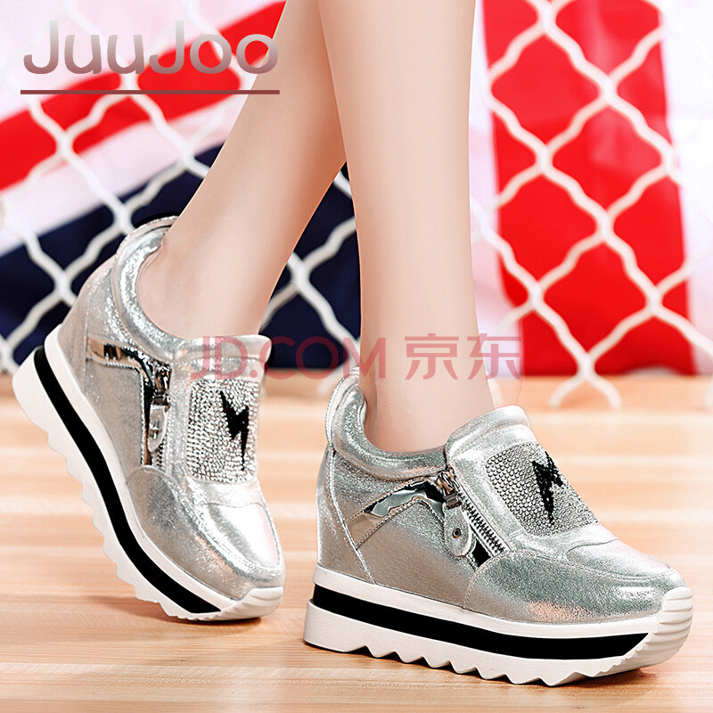 JuuJooÆ·ÅÆÔö¸ßЬŮ2018Ïļ¾ÐÂ¿îÆ½µ×ЬŮºñµ×µ¥Ð¬Å®º«°æ°Ù´îÐÝÏÐЬÄÚÔö¸ßŮЬ×Ó ÒøÉ« ´óÂë100¶¨½ð