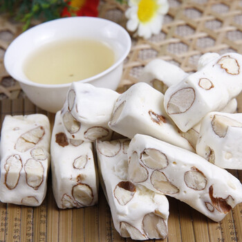 百草味 台湾杏仁牛轧糖 独立小包装 250g*3