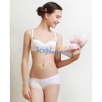 爱慕儿童最爱蝴蝶结-女孩中腰平角裤AK123401 白色 170